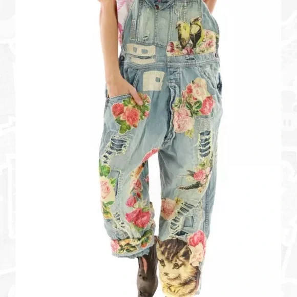 Magnolia Pearl Floral Applique Overalls 040 Washed Indigo - Picture 8 of 9